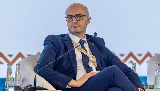«تنظيم الاتصالات» يرد 672 ألف جنيه للمستخدمين ويحيل شركات المحمول الأربع للنيابة