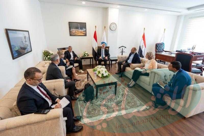 وزير البترول والثروة المعدنية يبحث مع الرئيس التنفيذي لشركة «فيلوكس» الأسترالية فرص الاستثمار في قطاع التعدين بمصر