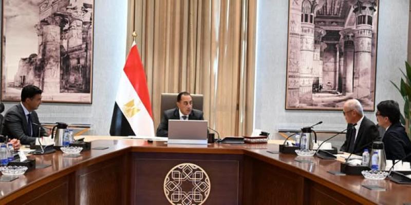 التقى الدكتور مصطفى مدبولي، رئيس مجلس الوزراء، مساء أمس، بمقر الحكومة بالعاصمة الجديدة، السيد/ توشيميتسو إيماي، الرئيس والمدير التنفيذي لمجموعة "تويوتا تسوشو" اليابانية