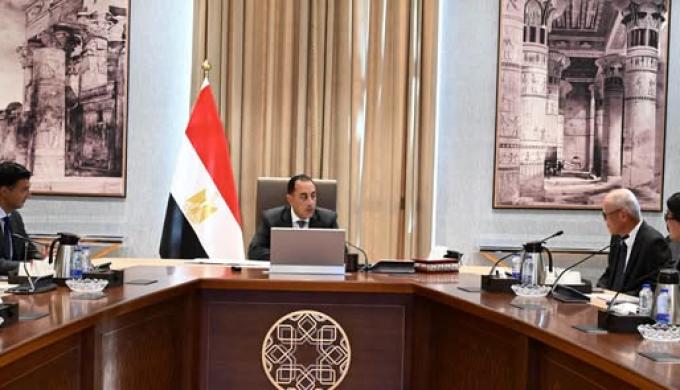 رئيس الوزراء يلتقي الرئيس والمدير التنفيذي لمجموعة ”تويوتا تسوشو” اليابانية