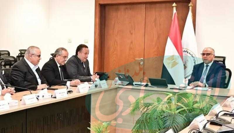 وزير الموارد المائية والري ونقيب المهندسين يبحثان تعزيز التعاون المشترك ودعم المهندسين وتطوير الخدمات المقدمة لهم