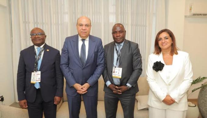 خلال فعاليات معرض العلمين الدولي للطيران والفضاء 2026....وزير الطيران يستقبل رئيس مفوضية الطيران المدني الأفريقية لدعم التعاون وتطوير منظومة الطيران بالقارة