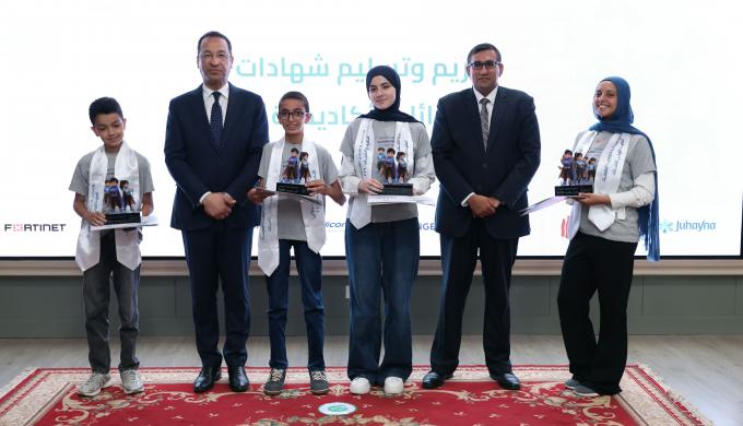 وزير الاتصالات يشهد تخريج أكثر من 6 آلاف متدرب من أكاديمية الأمن السيبراني للنشء والشباب