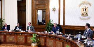 وزير الاتصالات : نعمل على تعزيز مكانة مصر كممر عالمي لنقل البيانات والوصول إلى 400 خدمة رقمية بحلول
