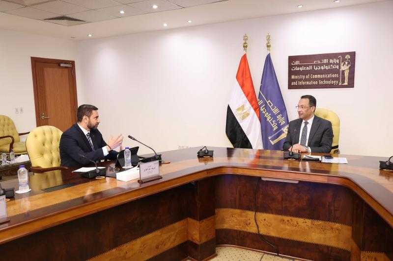 وزير الاتصالات يبحث مع «إنترو القابضة» تنفيذ مركز «كيميت» للبيانات بالسخنة بقدرة 80 ميجاوات