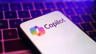 مايكروسوفت توسع قدرات Copilot بأدوات Office والبرمجة ووكلاء الذكاء الاصطناعي