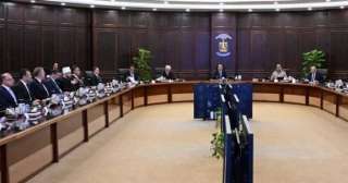 عودة العمل الميداني يوم الأحد.. الحكومة تُنهي نظام ”العمل عن بُعد” بالوزارات والهيئات