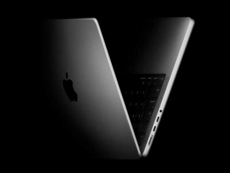 أبل تستعد لإعادة تصميم MacBook Pro بشاشة OLED لمسية لأول مرة