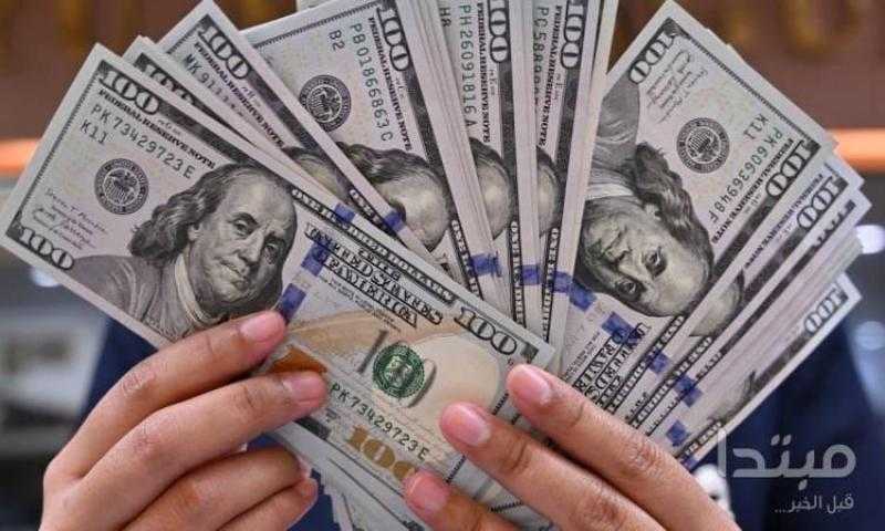 استقرار الدولار قرب 52 جنيهًا أمام الجنيه المصري.. تعرف على أسعار الصرف بالبنوك اليوم