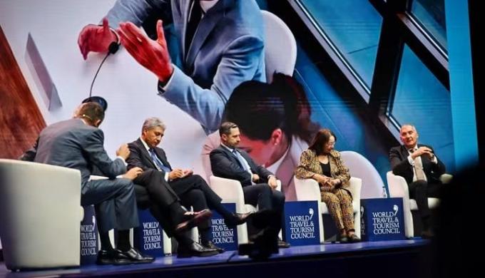 وزير السياحة : مصر قادرة على استقبال أضعاف أعداد السائحين الحاليين وتعزيز نمو القطاع