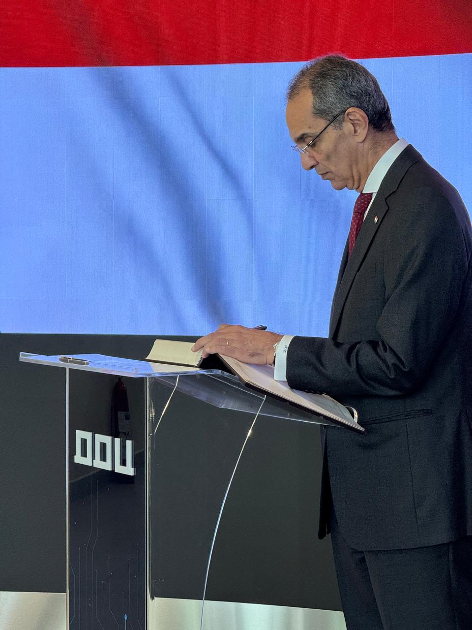 14bae9dc8749.jpg